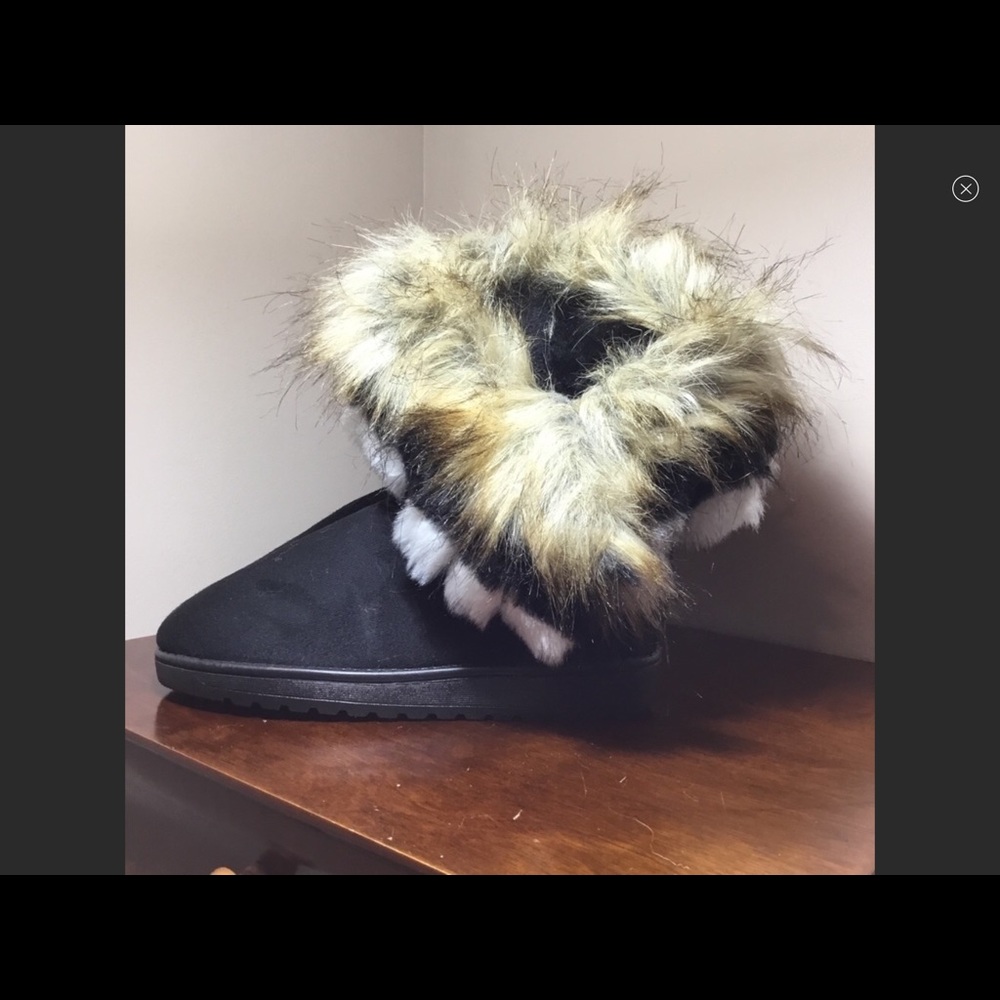 Black faux suede faux furry trim fuzzy boots - Picture 9 of 11